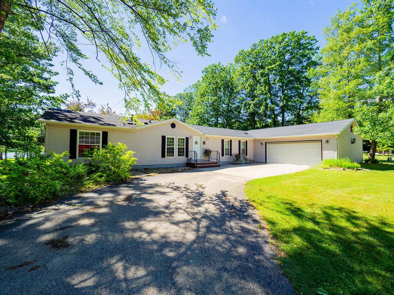 84 Thelen Drive - Photo 1