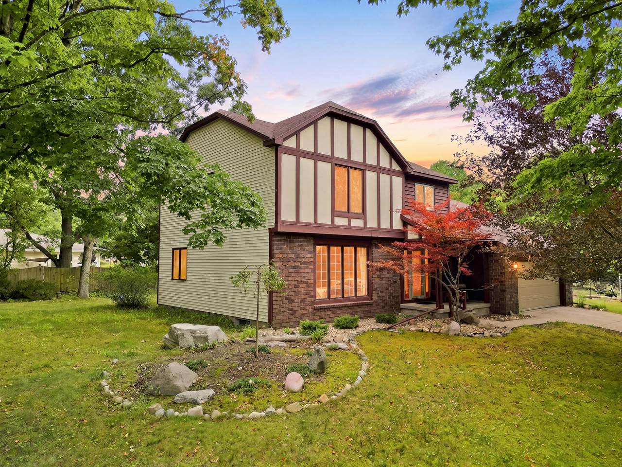 720 Novak Lane - Photo 1
