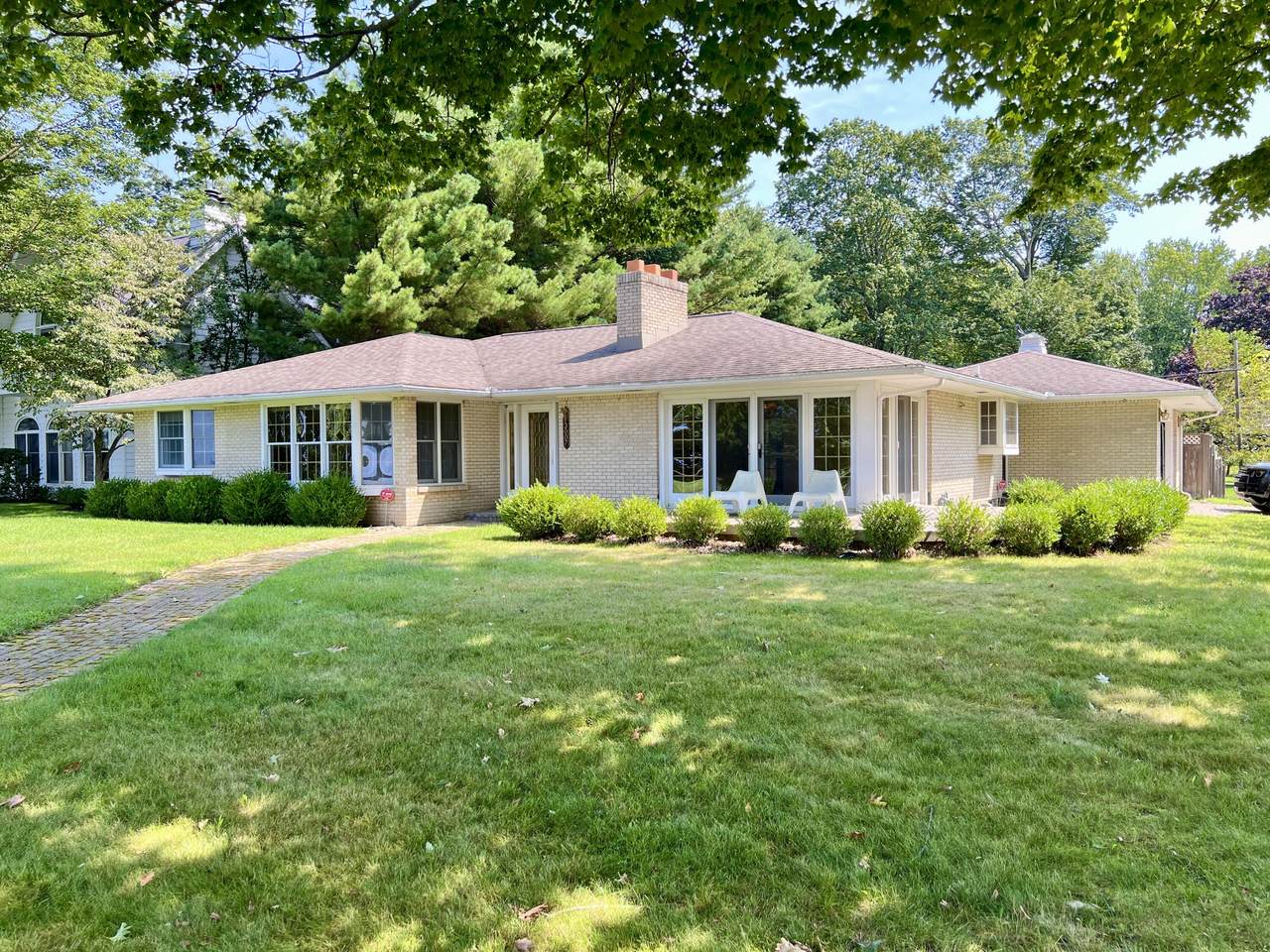 3007 Lakeshore Drive - Photo 1