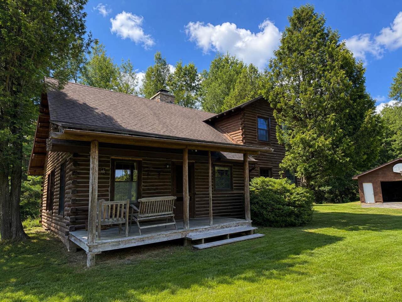 5118 Raymond Road - Photo 1