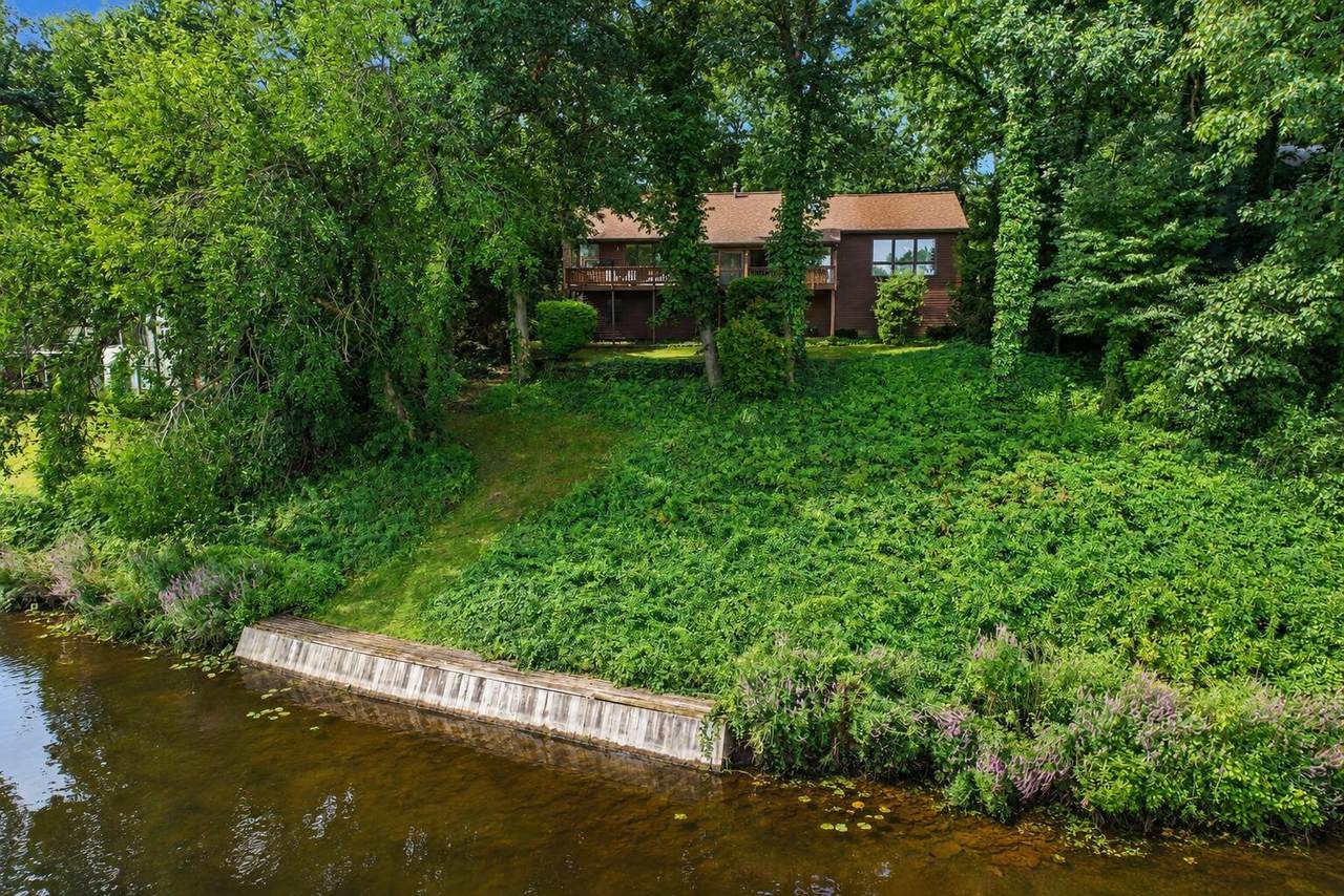 9808 Oak Forest Circle - Photo 1