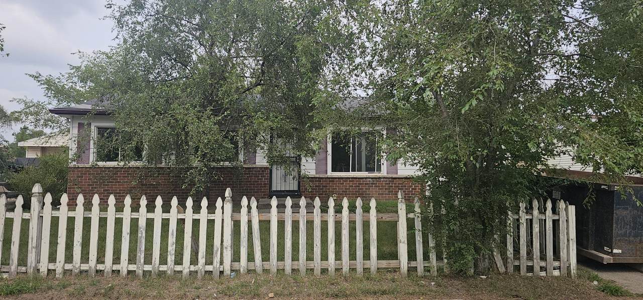 1327 Andrea Street - Photo 1