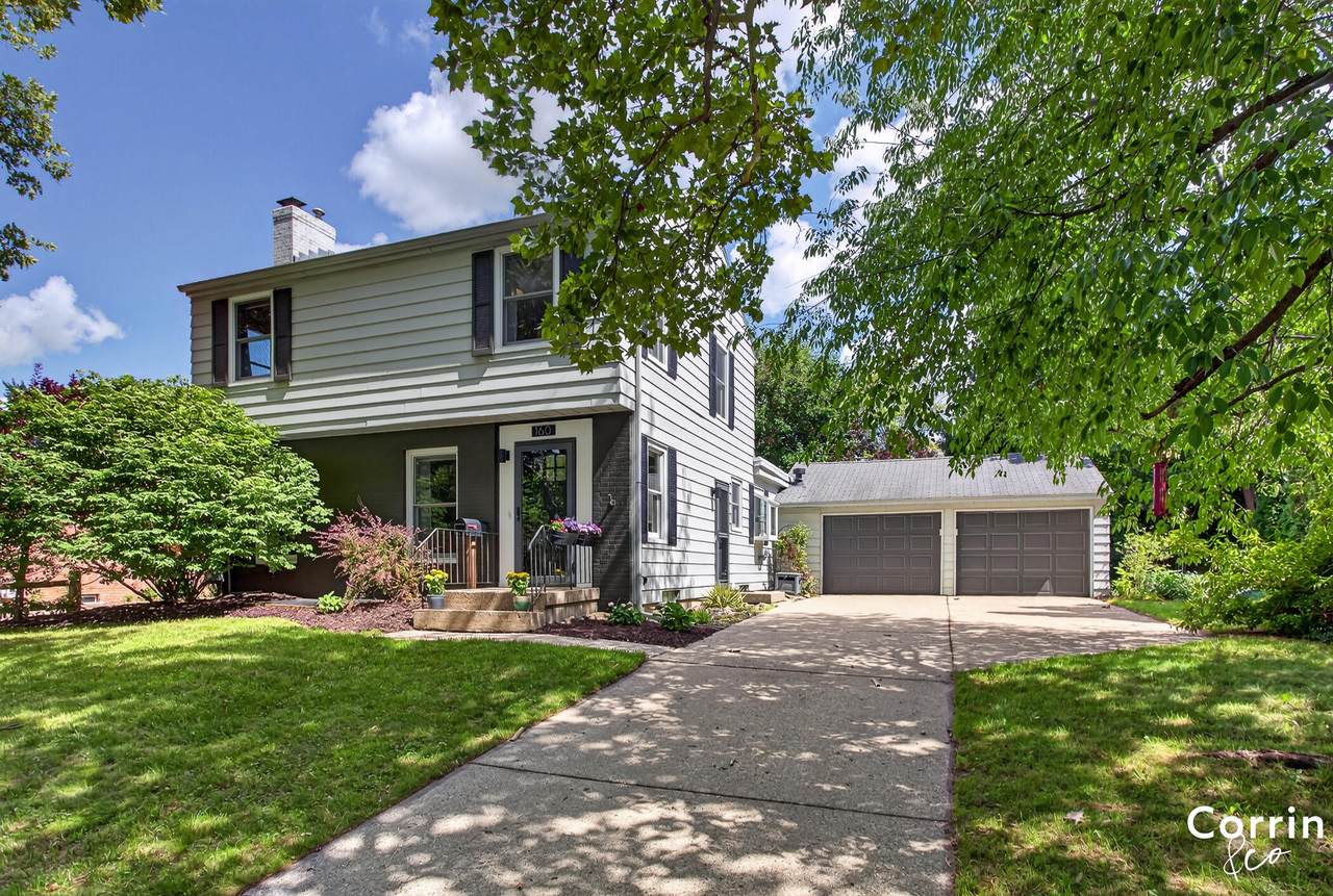 160 Parklane Drive - Photo 1