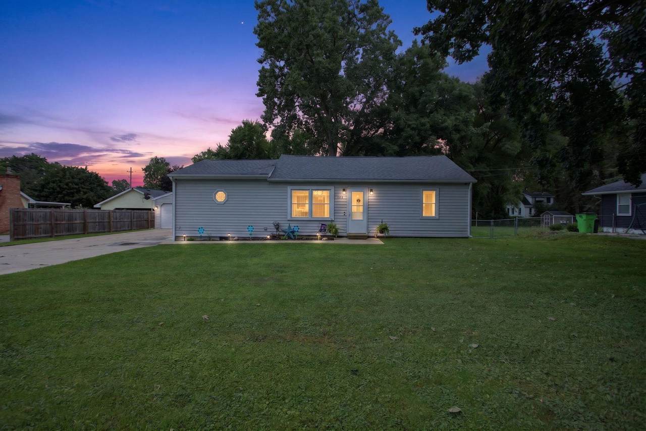 717 23rd Street - Photo 1
