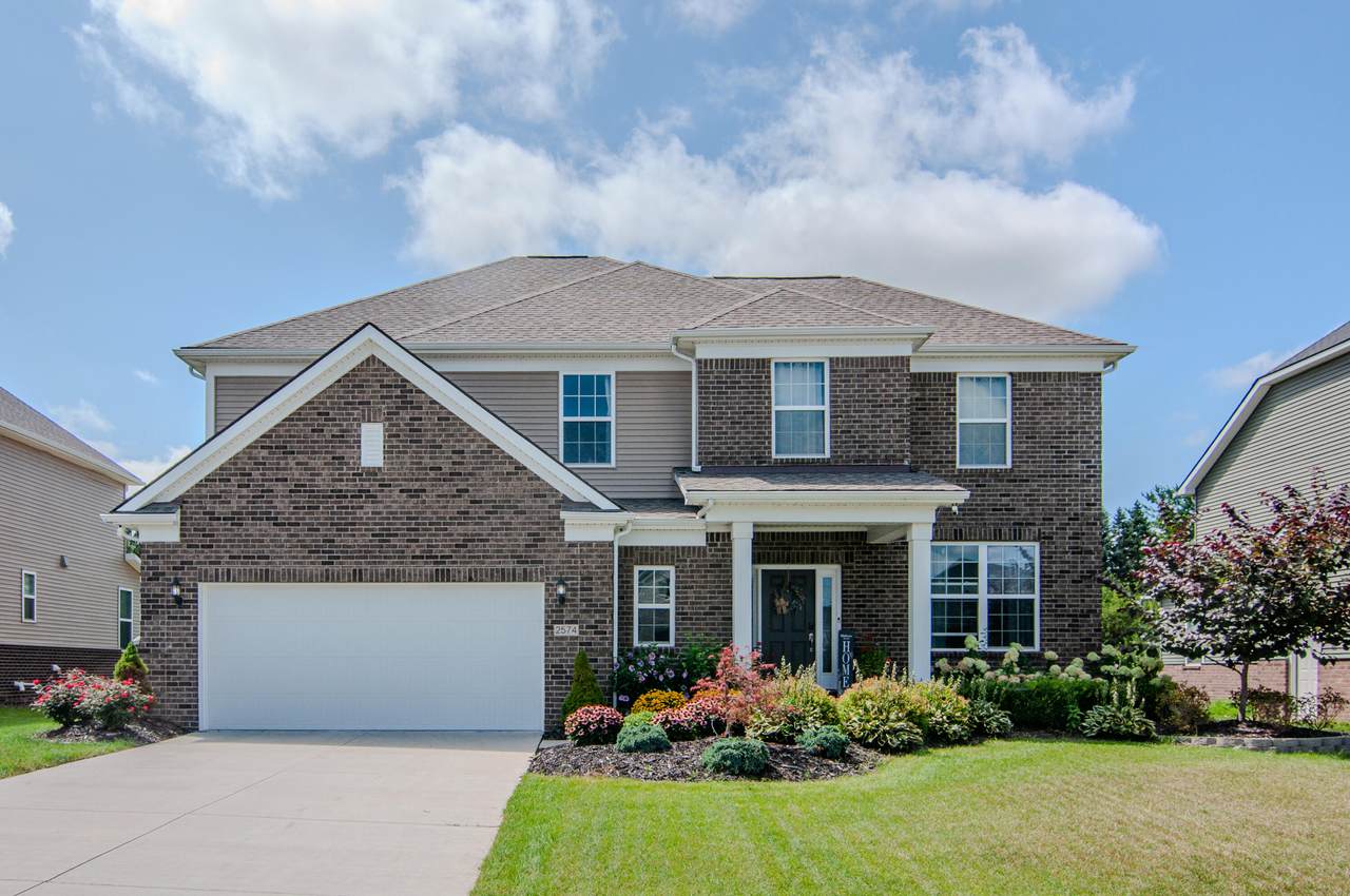2574 Meadow Hills Drive - Photo 1