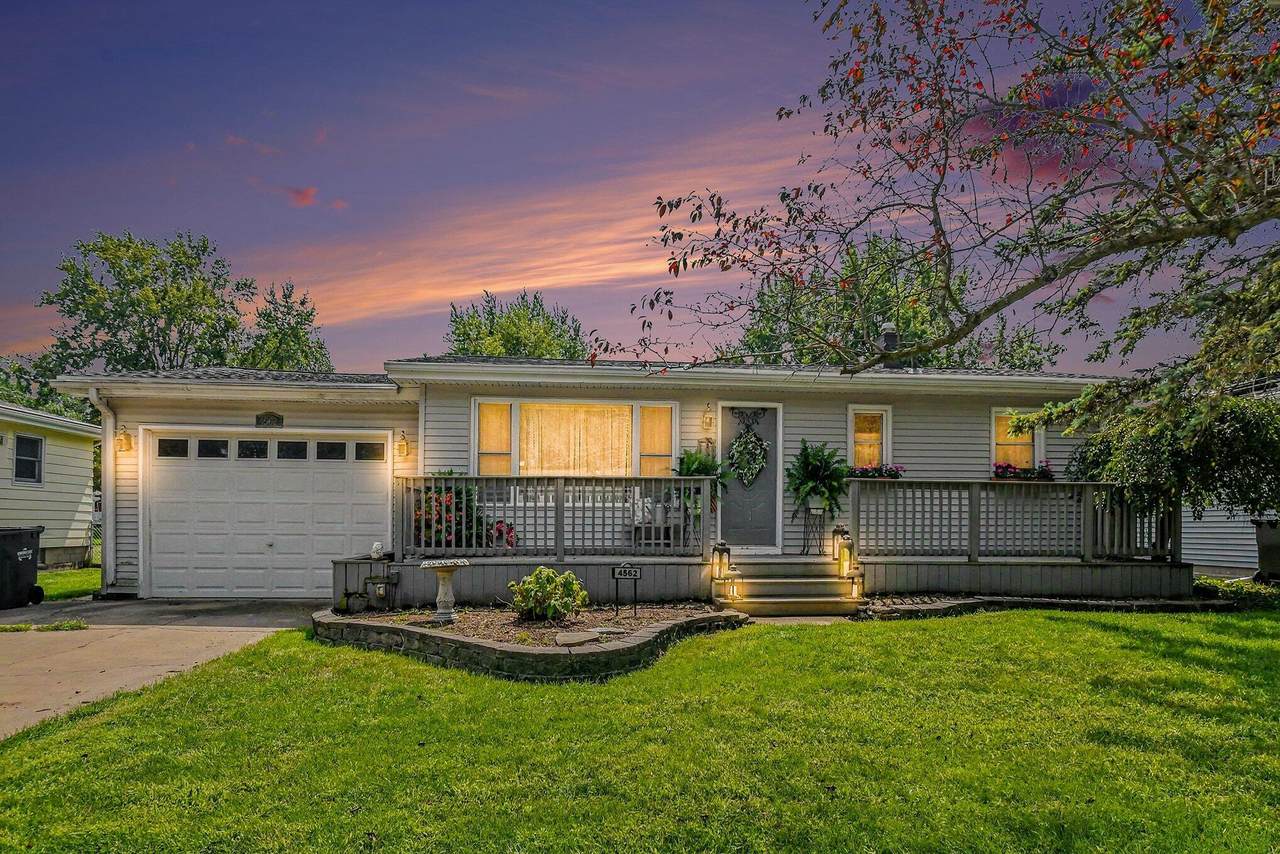 4562 Vista Drive - Photo 1