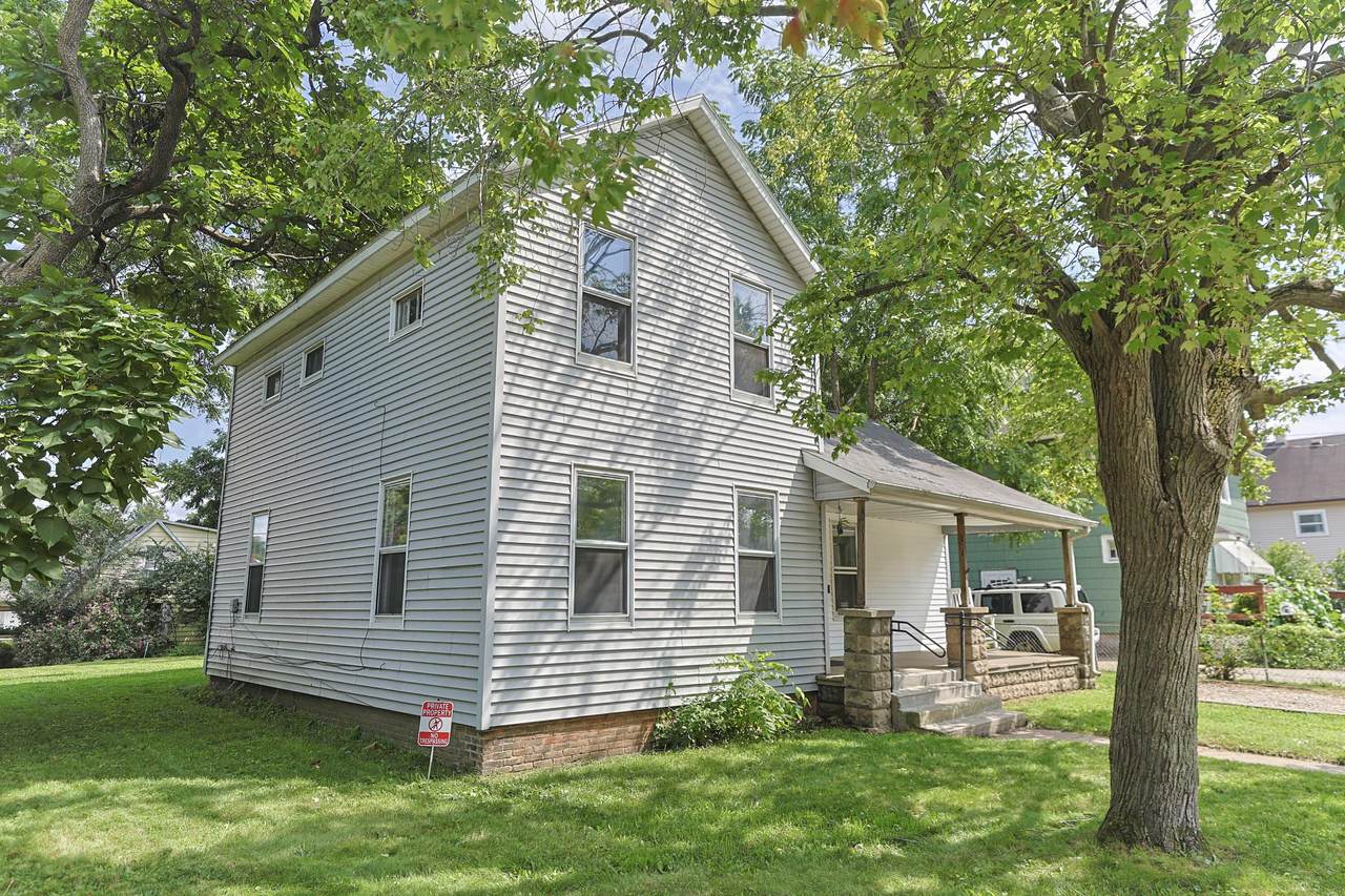 403 9th Street - Photo 1