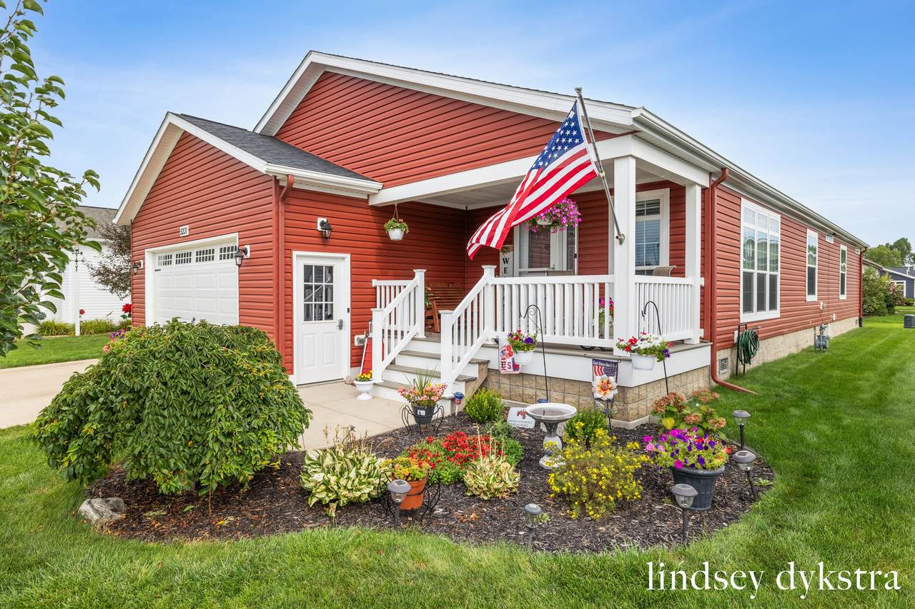 5231 Woodberry Lane - Photo 1