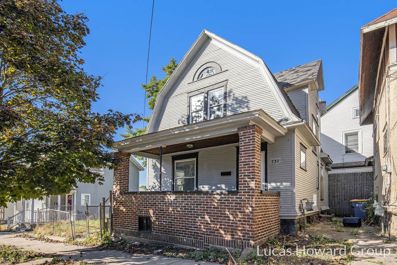 737 Dolbee Avenue - Photo 1