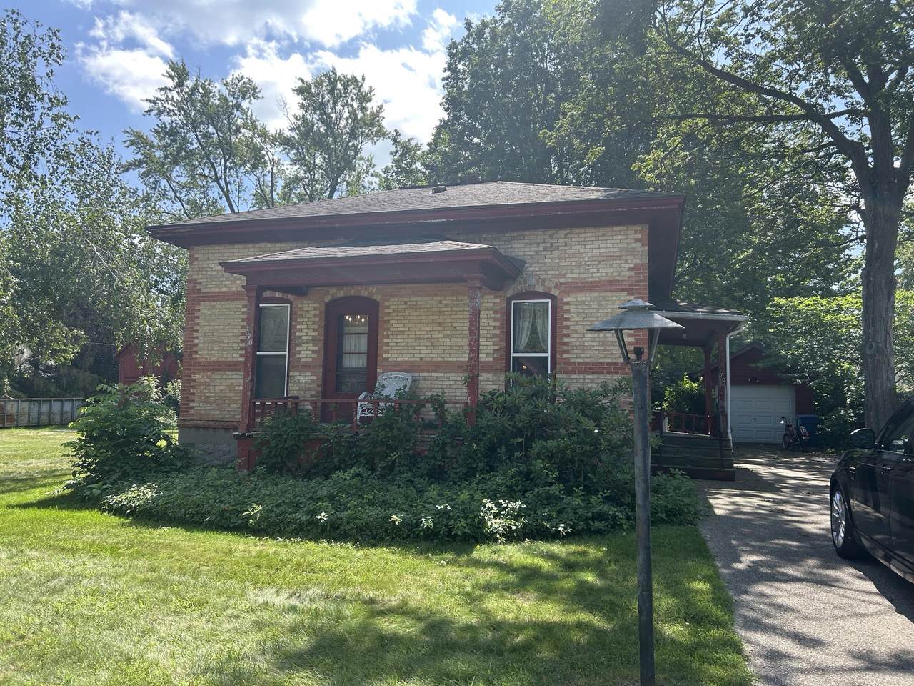 170 Grove Street - Photo 1