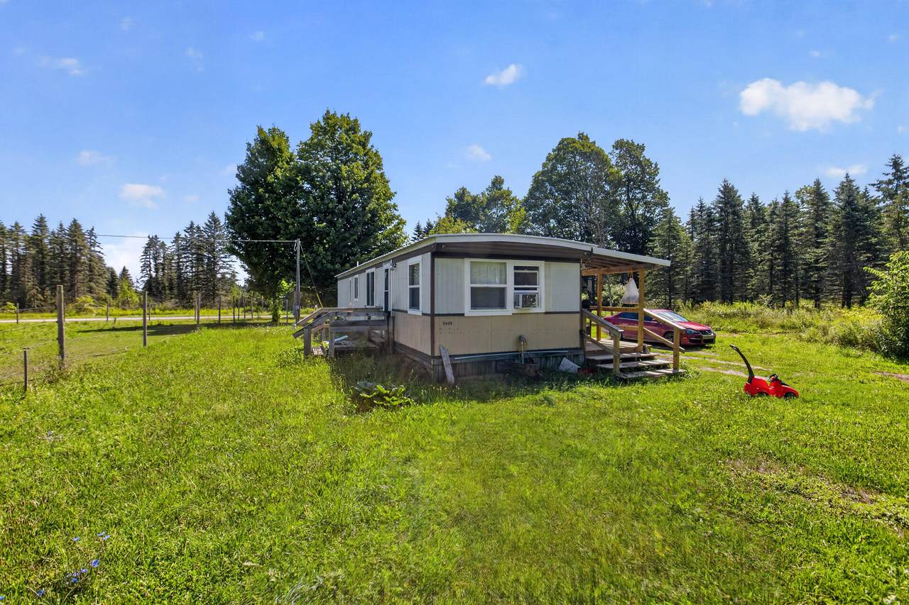 7137 Deer Lake Road - Photo 1