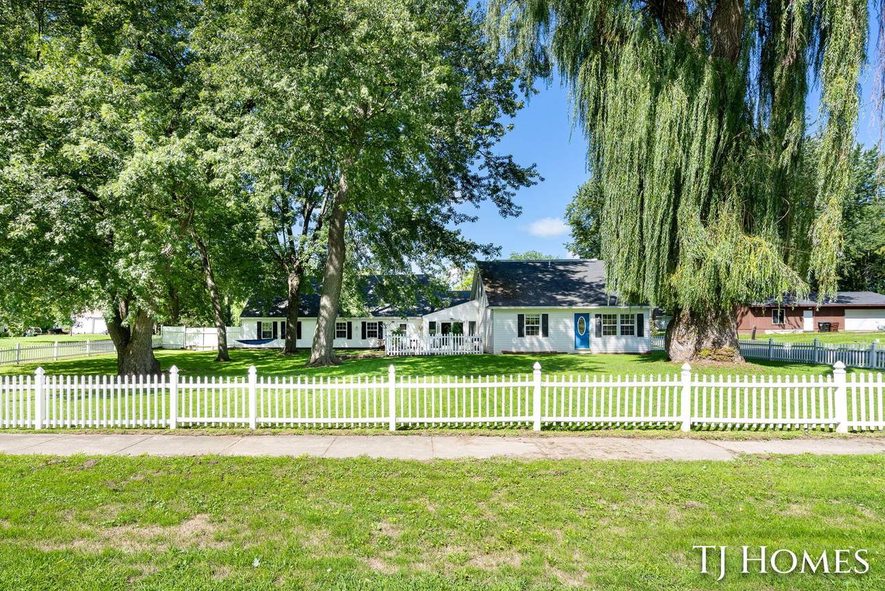 281 Main Street - Photo 1