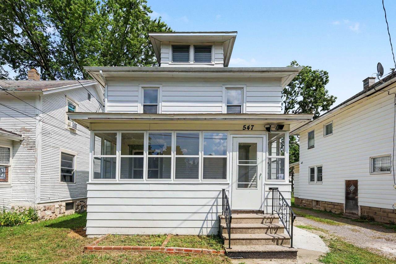 547 Pleasant Street - Photo 1