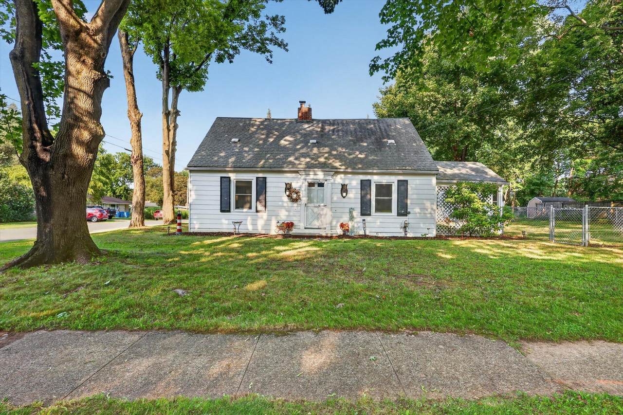 539 Coolidge Avenue - Photo 1