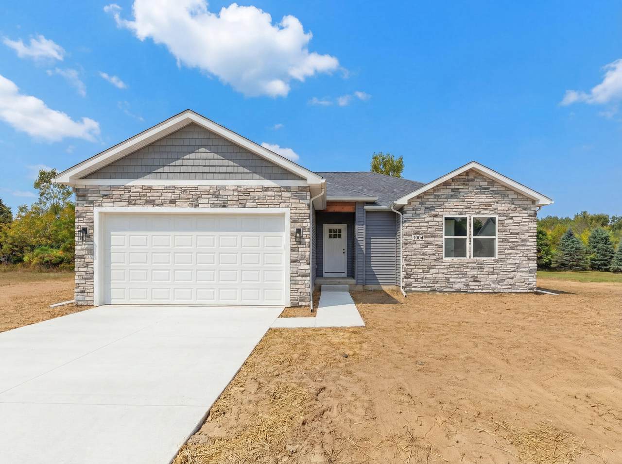 2010 Green Acres Drive - Photo 1