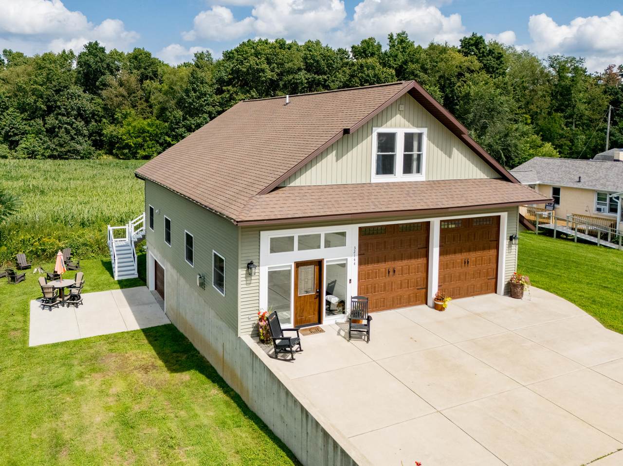32144 Chamberlin Drive - Photo 1