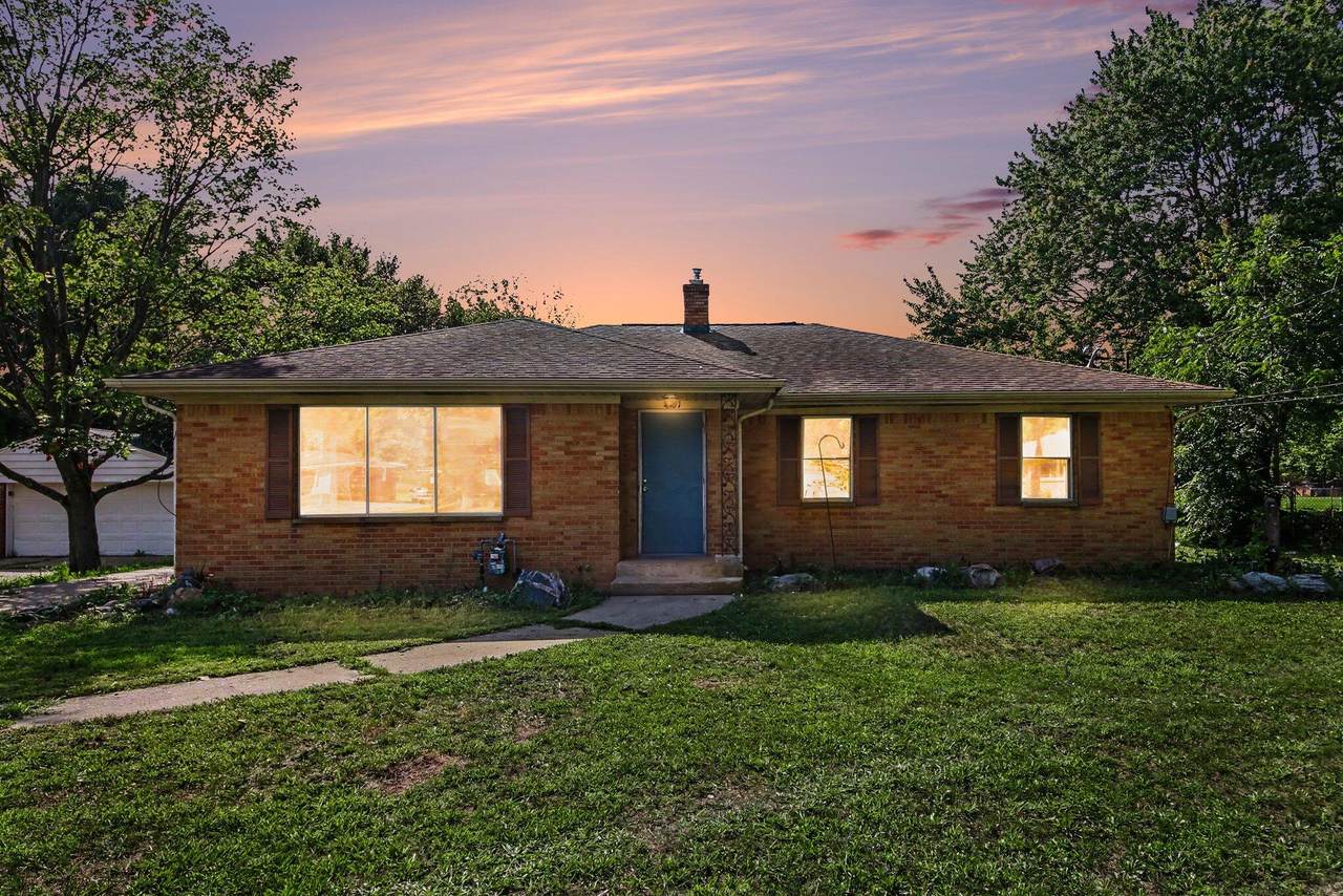 4301 Curwood Avenue - Photo 1