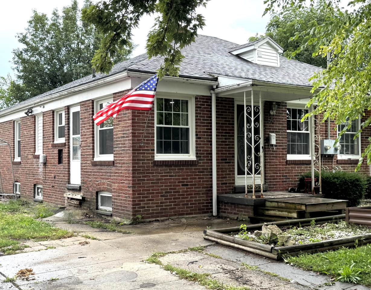 546 Northwestern Drive - Photo 1