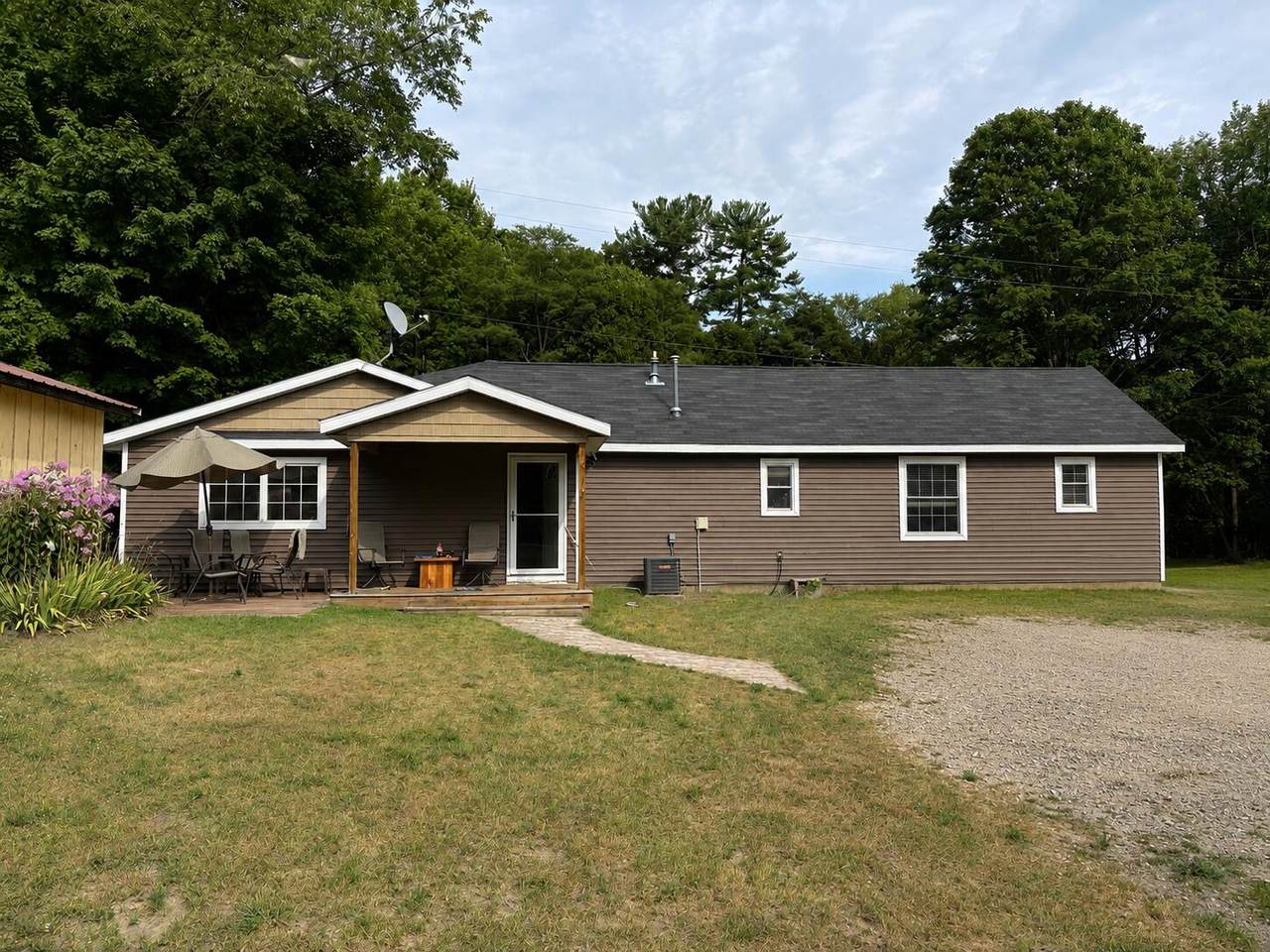 807 Josephine Street - Photo 1