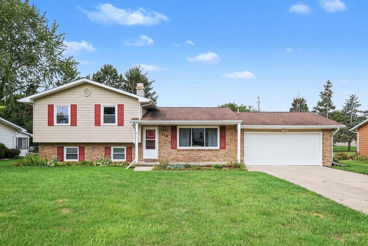 318 Kenway Drive - Photo 1