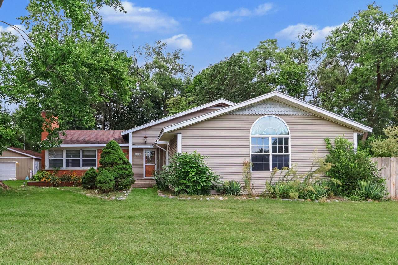 42910 Evergreen Park Drive - Photo 1