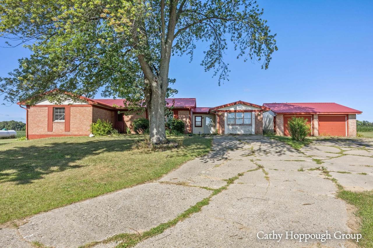 8140 Sheridan Road - Photo 1