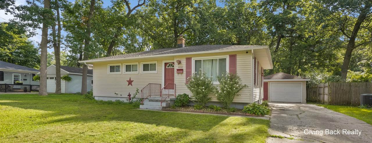 4032 Flamingo Avenue - Photo 1