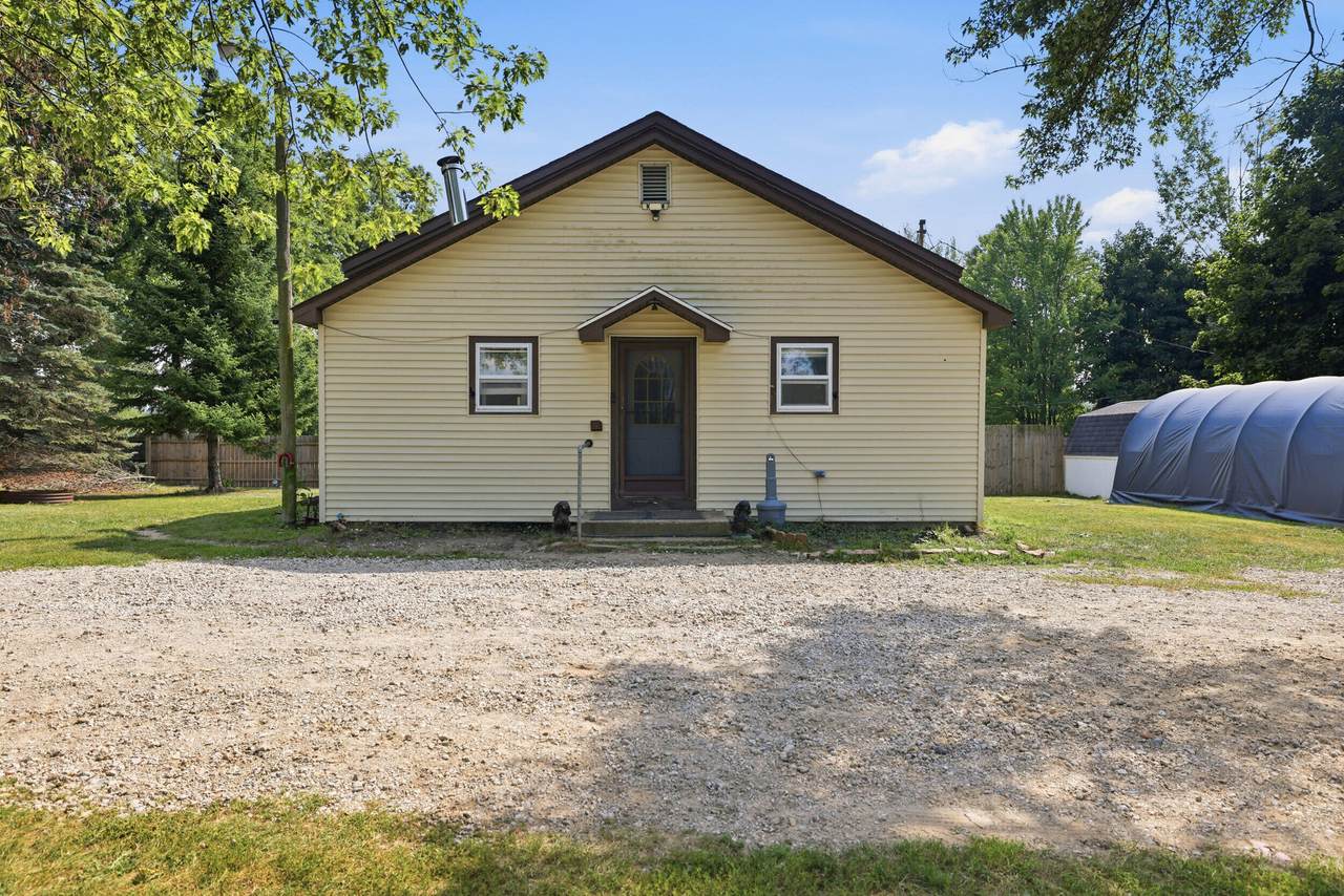 7531 County Farm Road - Photo 1