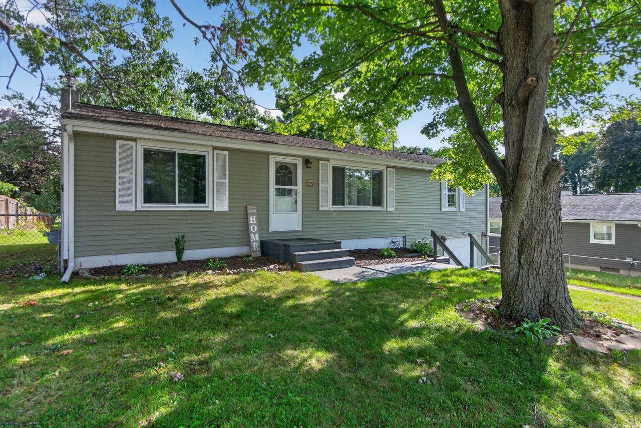 233 Clark Street - Photo 1