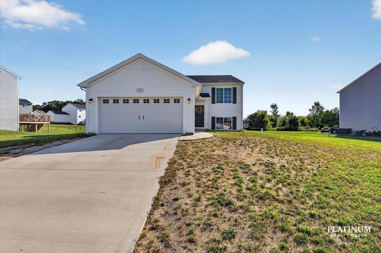 217 Vansen Drive - Photo 1