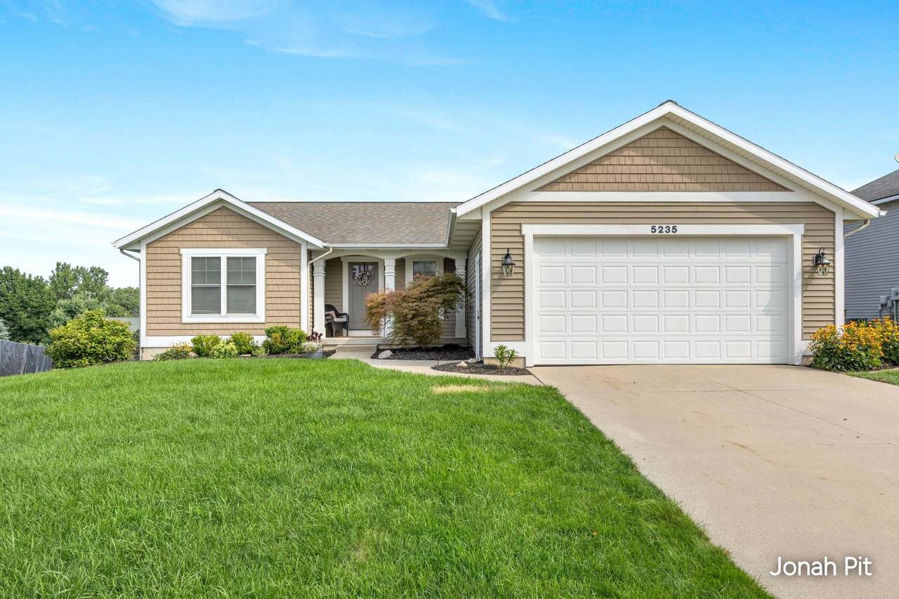 5235 Quest Drive - Photo 1