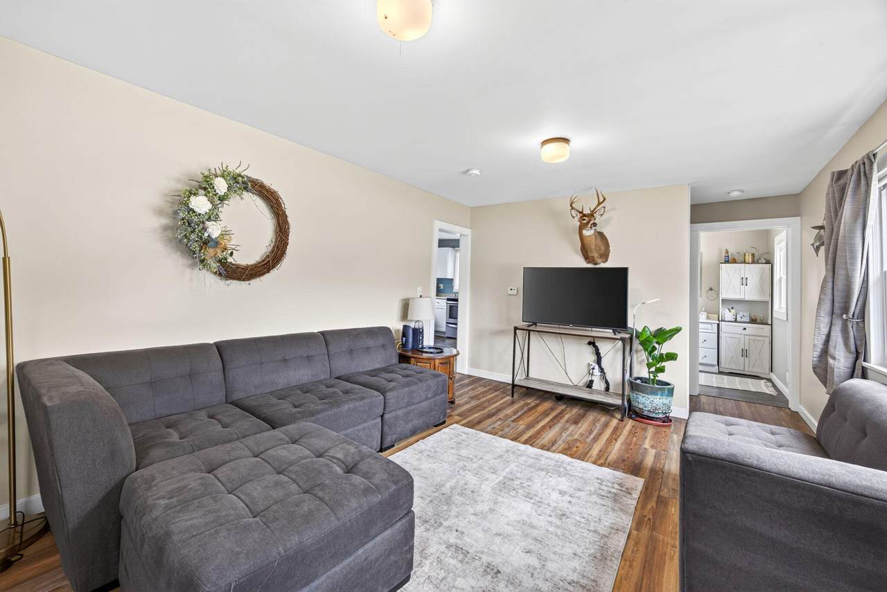 https://bt-photos.global.ssl.fastly.net/swmich/1280_boomver_1_26045333-2.jpg