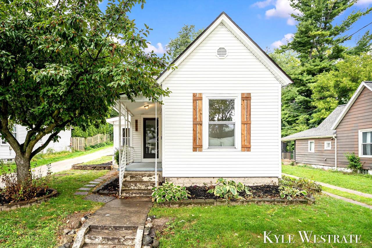 629 Harlan Avenue - Photo 1