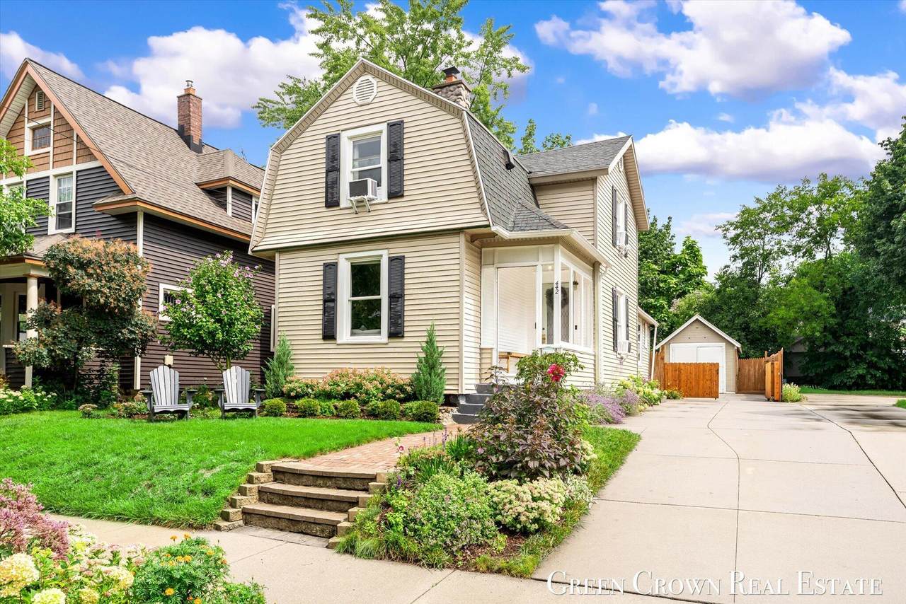 442 Norwood Avenue - Photo 1