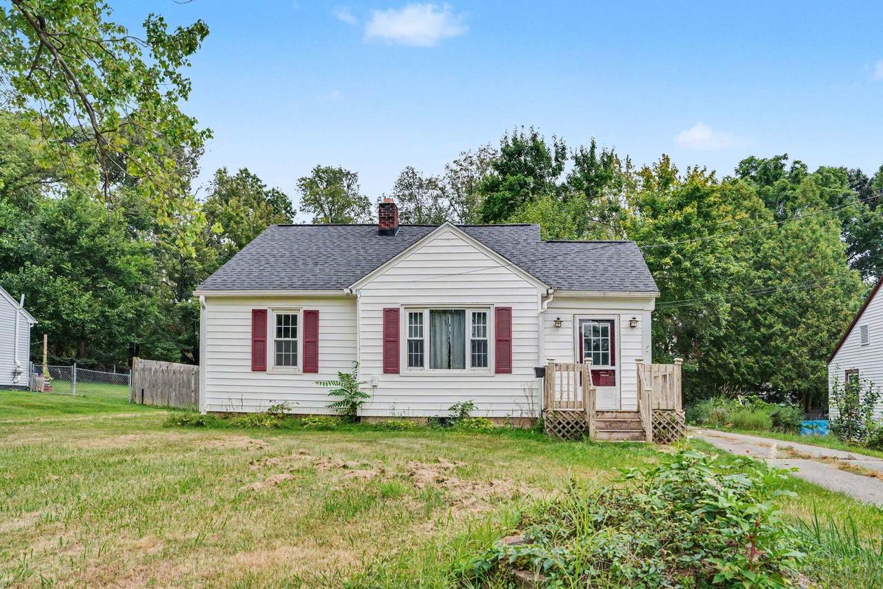 1528 Hamelink Drive - Photo 1