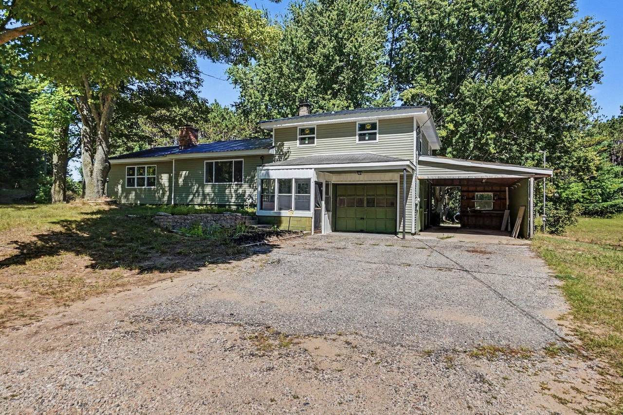 1012 Evergreen Drive - Photo 1