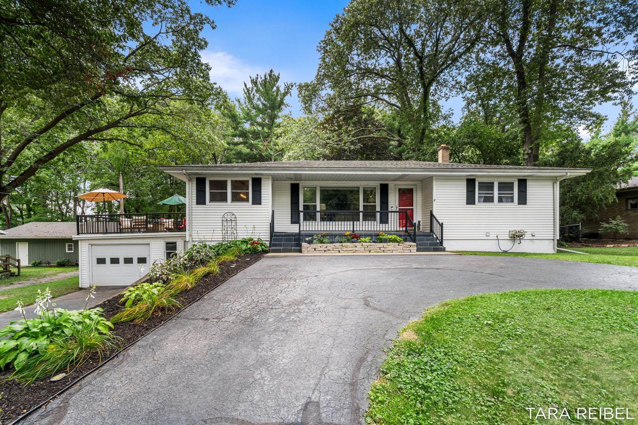 2750 Wildwood Lane - Photo 1