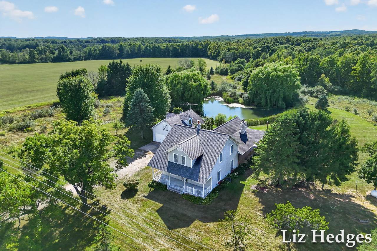 7565 56th Avenue - Photo 1