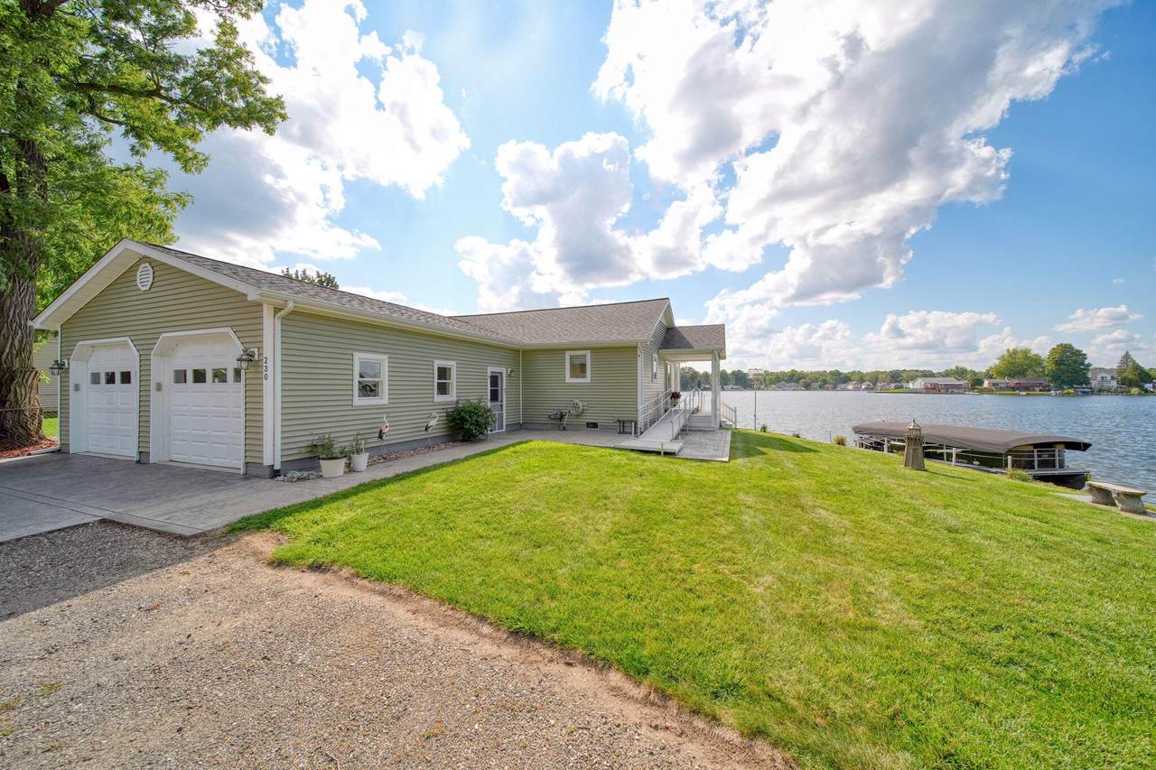 230 Cooks Landing - Photo 1