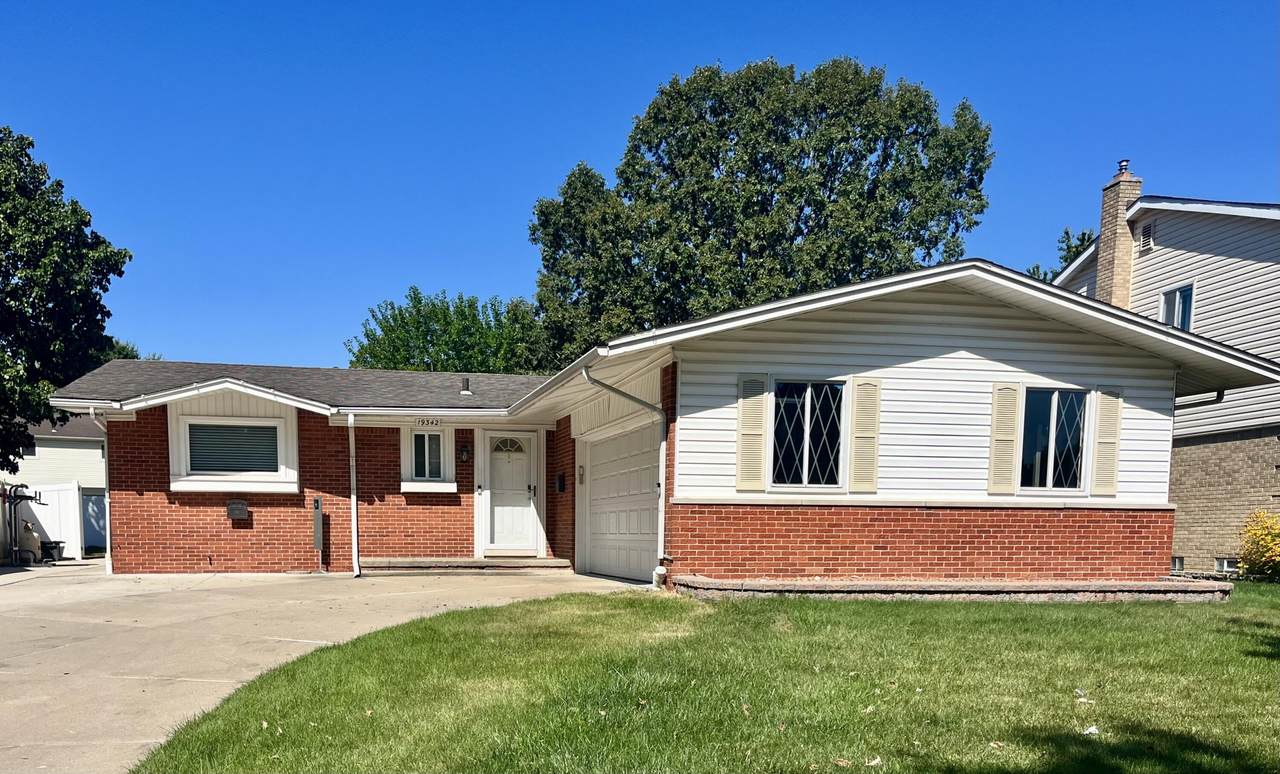 19342 Coventry Drive - Photo 1