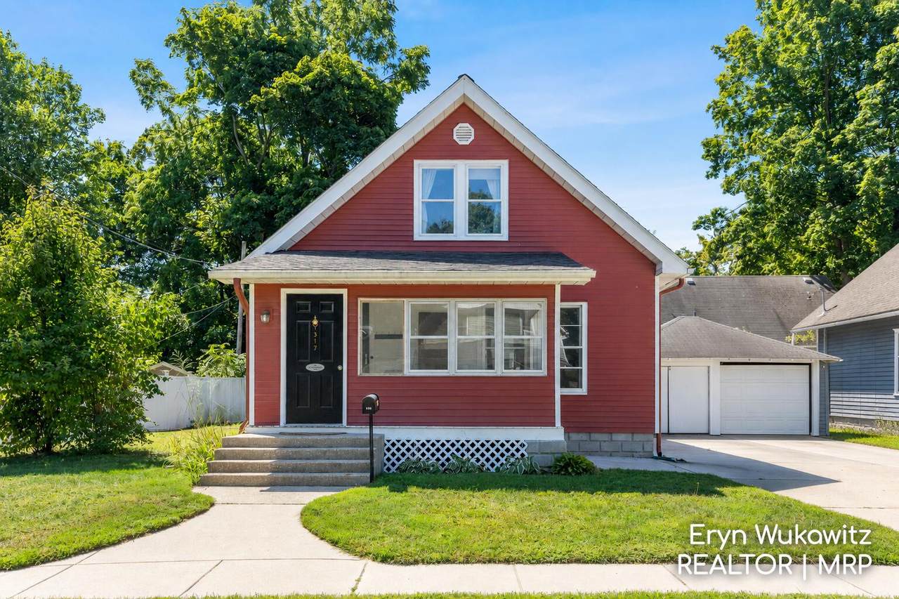 317 Montcalm Street - Photo 1