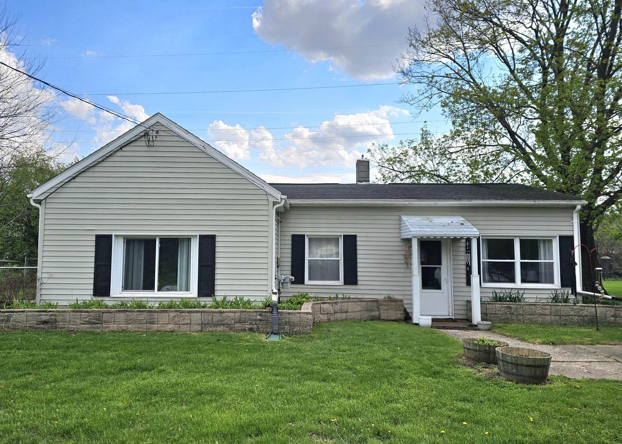 583 Shirley Drive - Photo 1