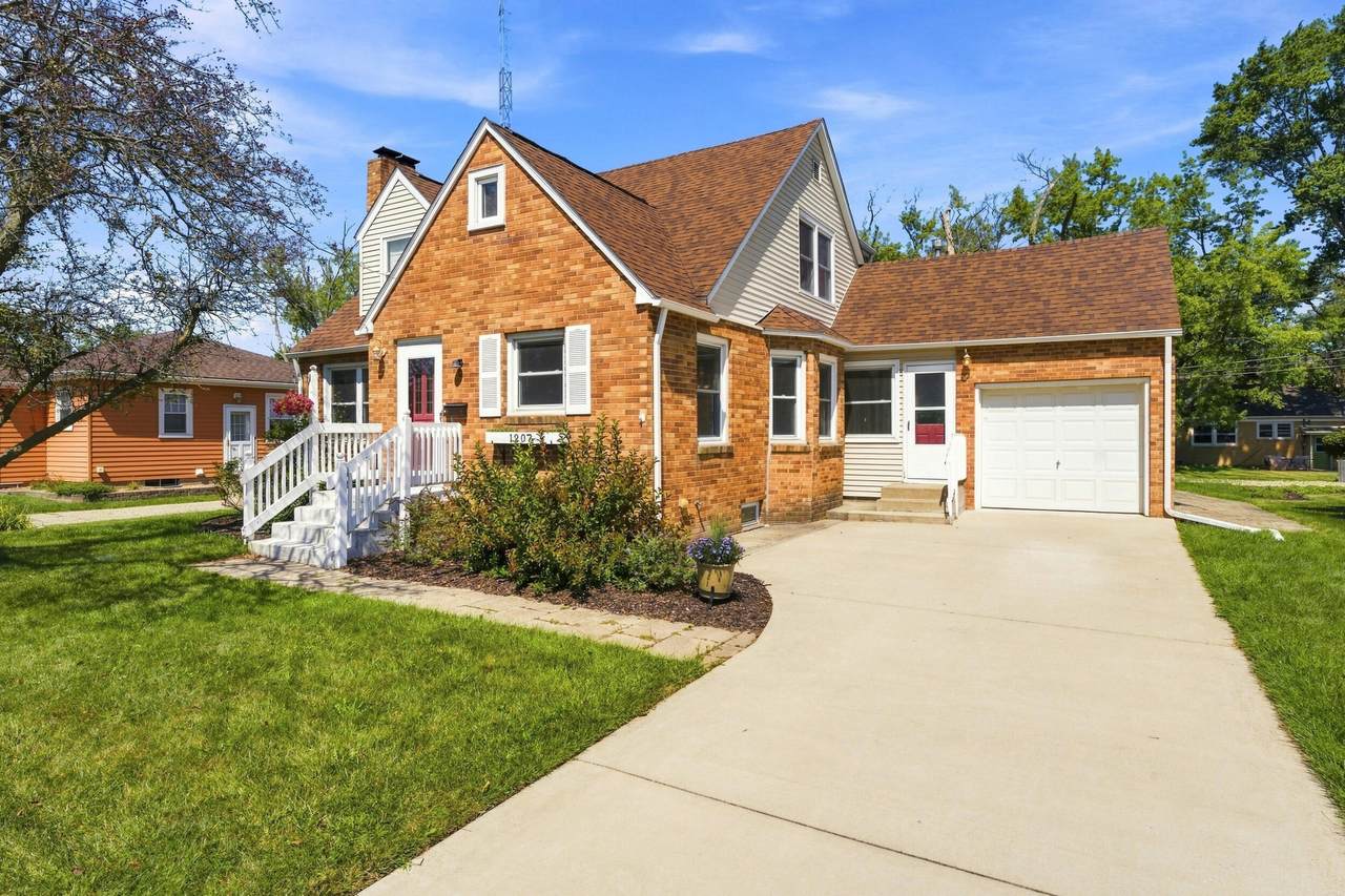 1207 Orchard Avenue - Photo 1