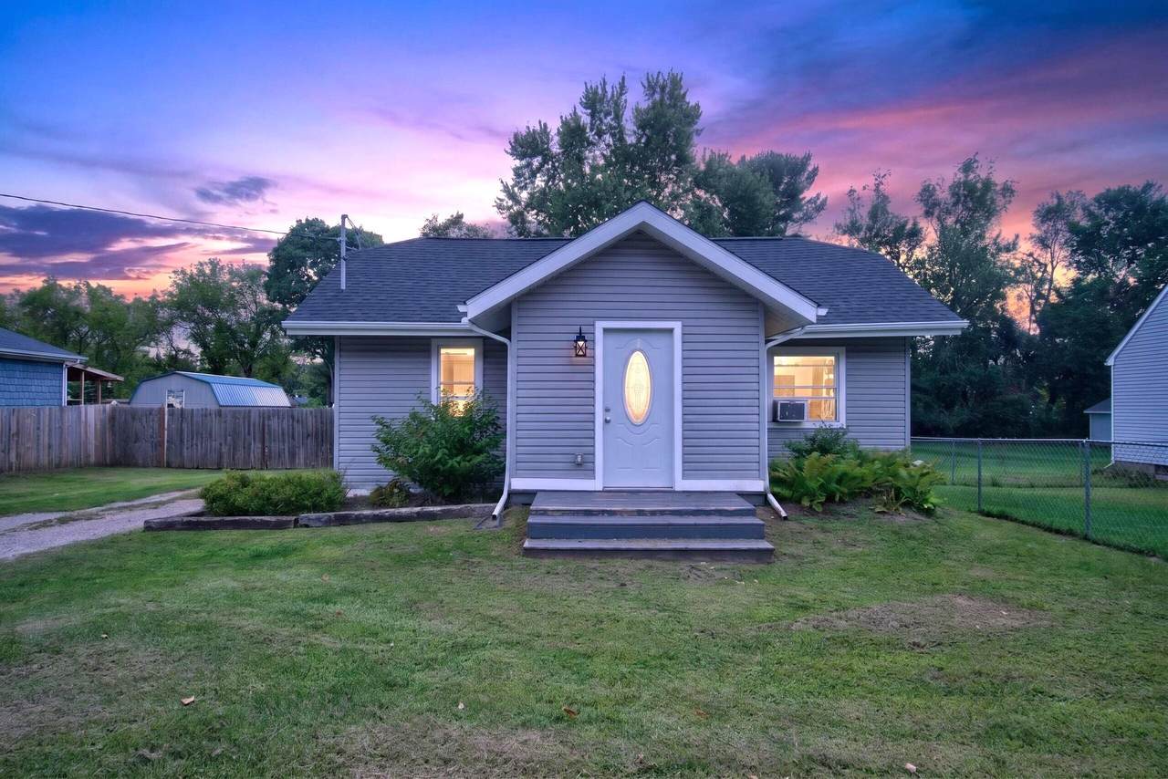 632 Fairyland Avenue - Photo 1