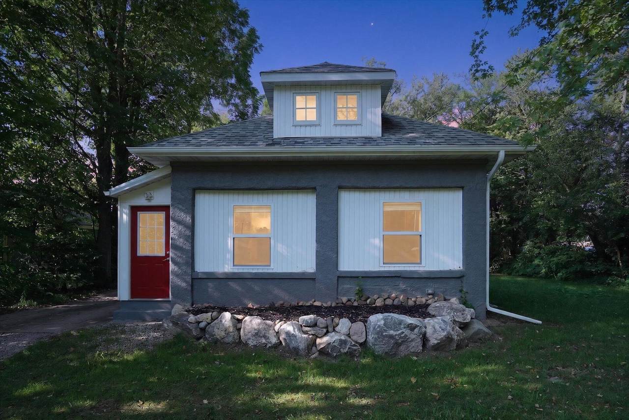 3192 Michigan Avenue - Photo 1