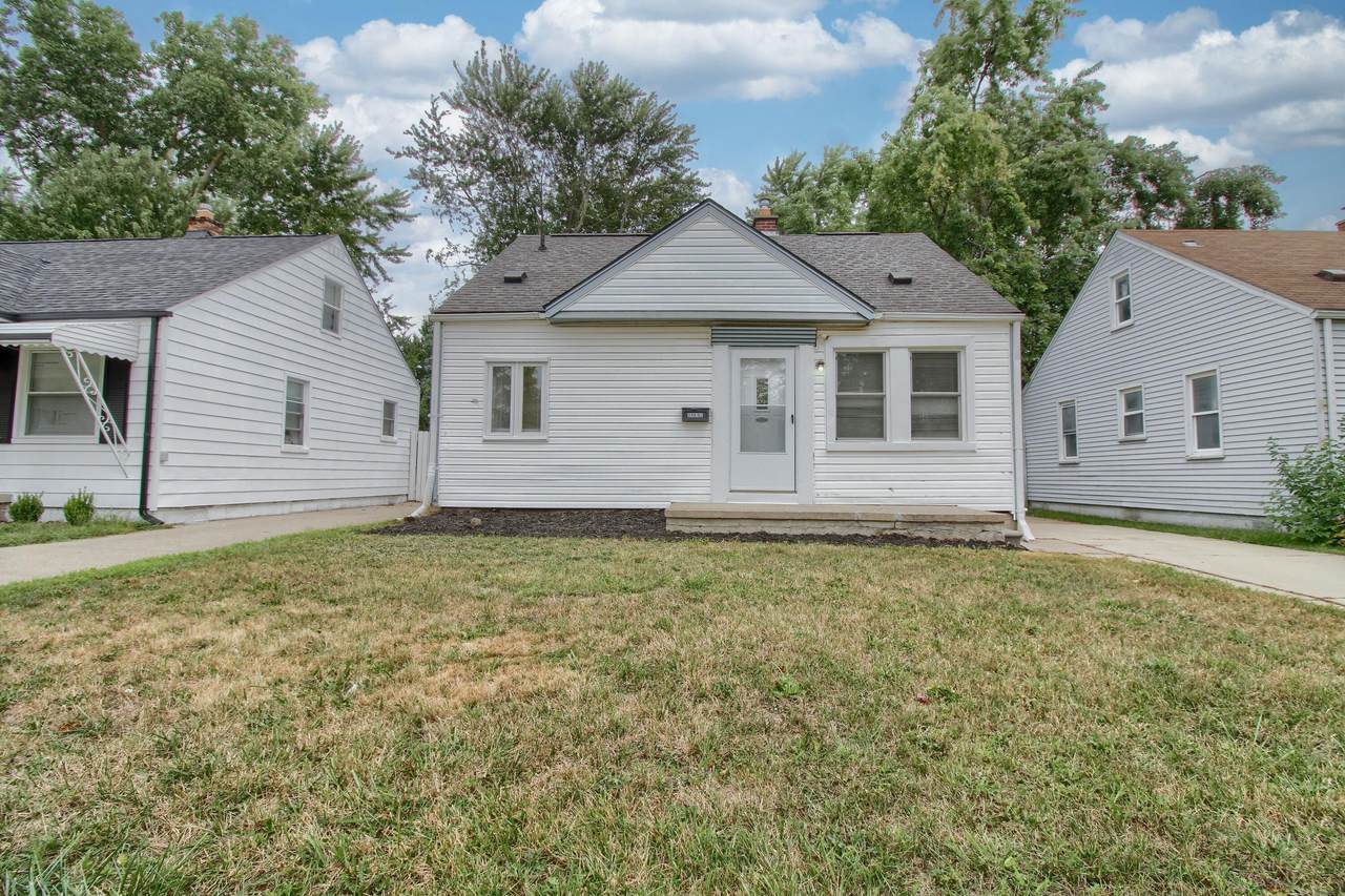 24682 Annapolis Street - Photo 1