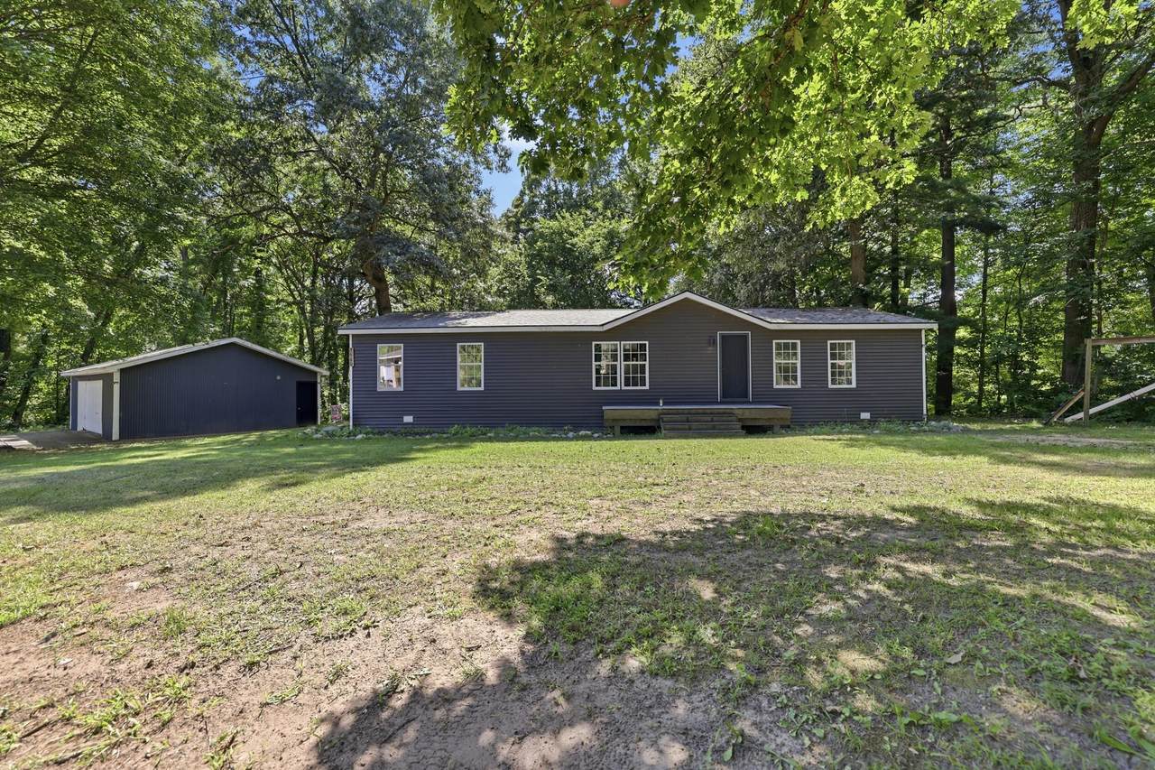 7460 Pine Ridge Drive - Photo 1