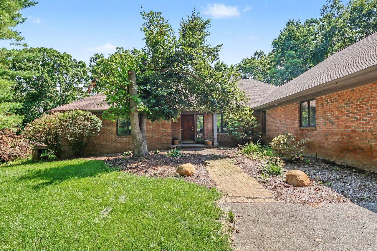 5075 Spring Ridge Drive - Photo 1