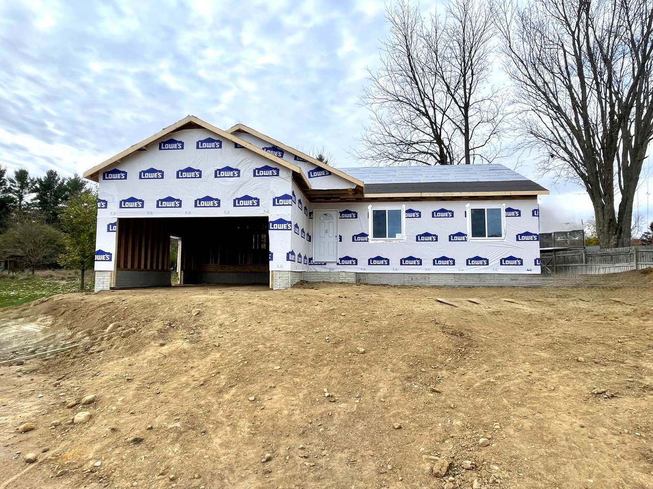 1546 Samaritan Drive - Photo 1