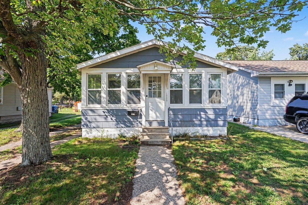 1960 Letart Avenue - Photo 1